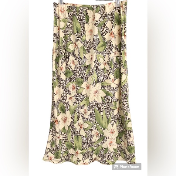 Primark floral/ zebra skirt, SZ 12 - Picture 6 of 6